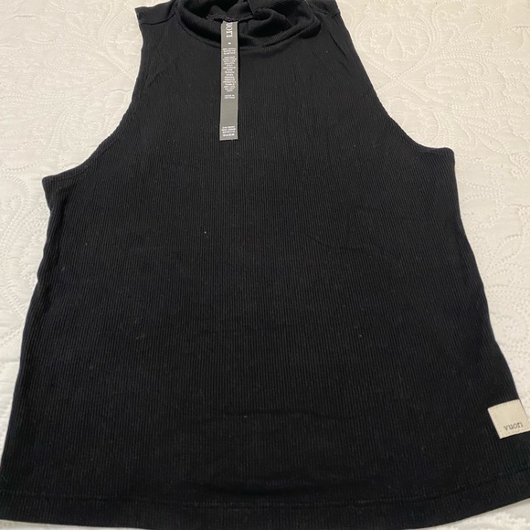 Vuori Black Cove Funnel Top - Picture 4 of 7